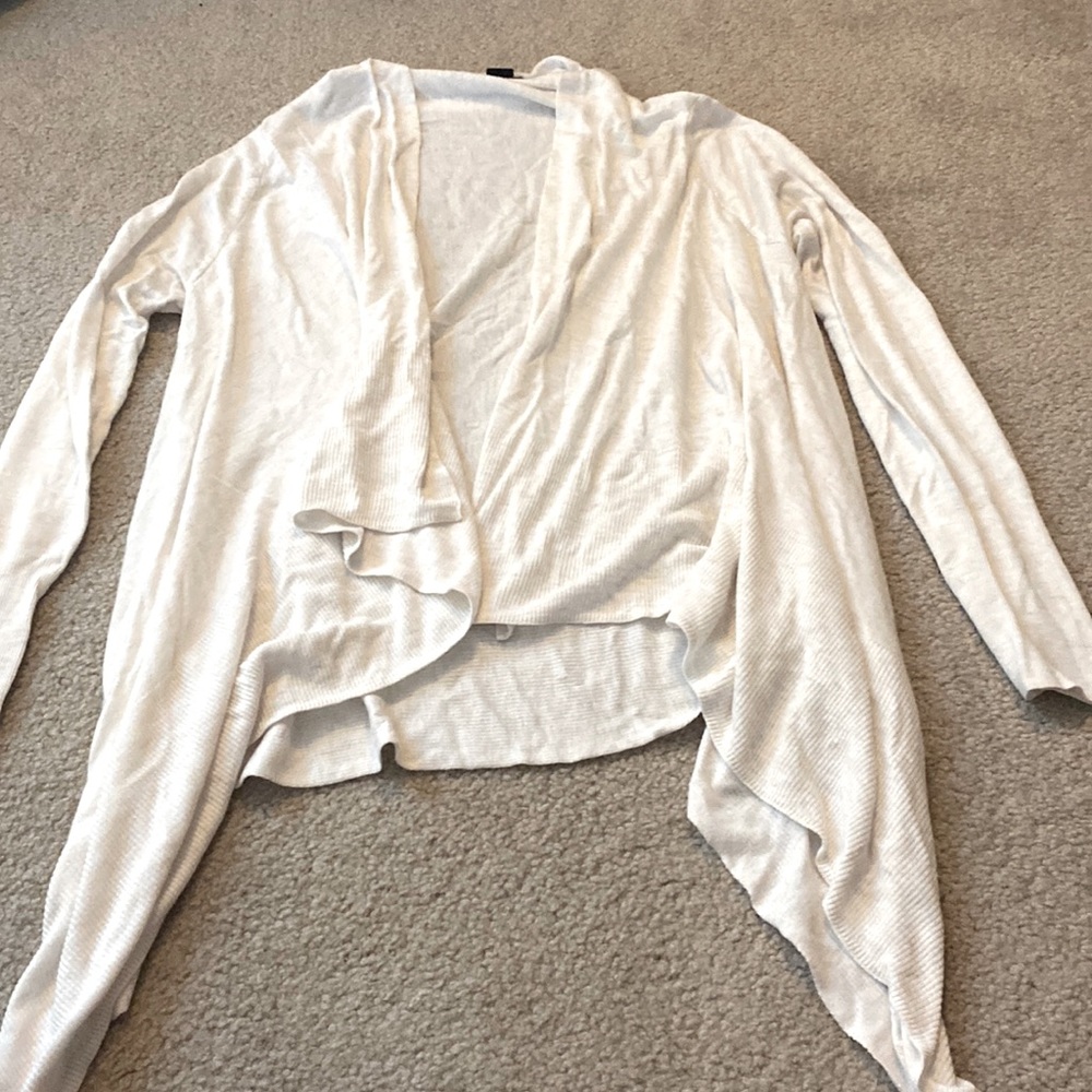 H&M white flowy Cardigan,